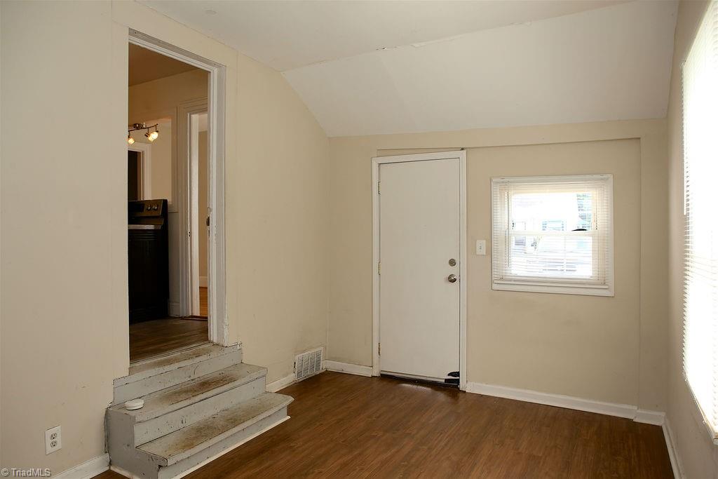 2214 Walker Avenue Property Photo 11