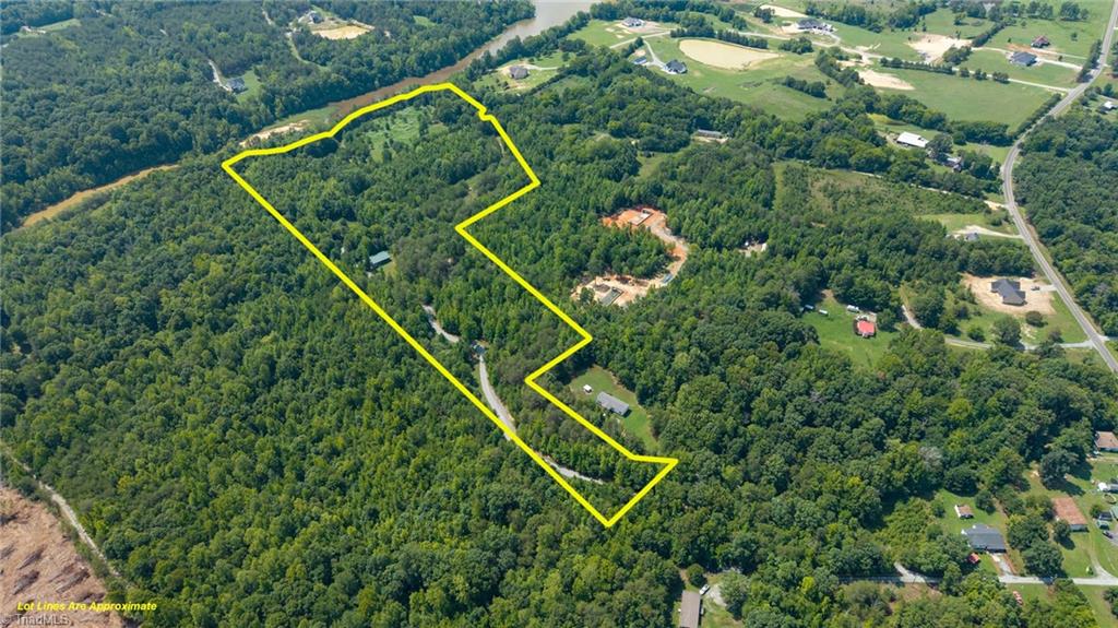 3953 Paylor Road Property Photo 2