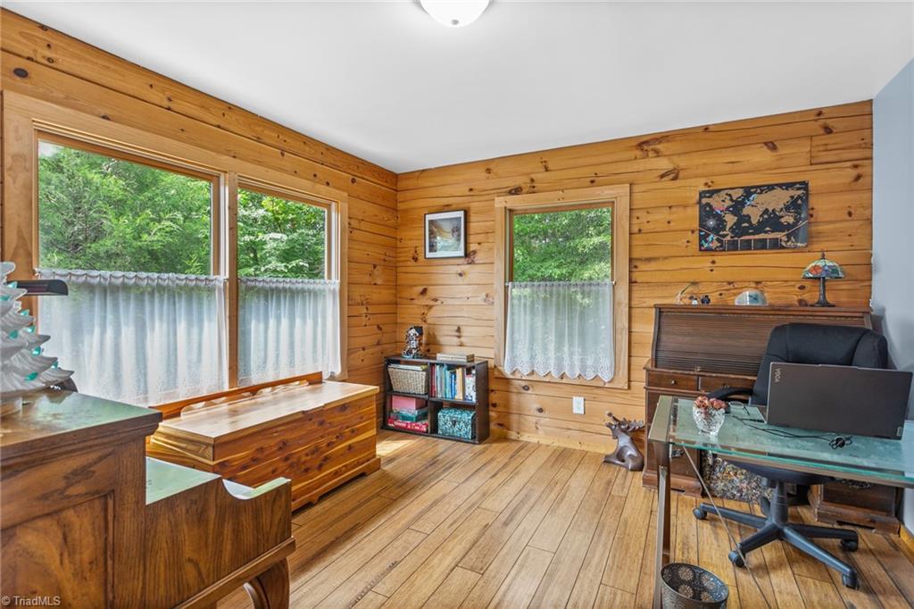 3953 Paylor Road Property Photo 22