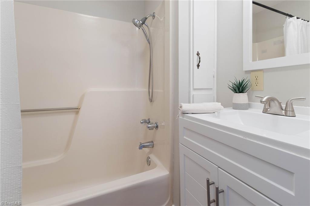 500 Washington Street Property Photo 13