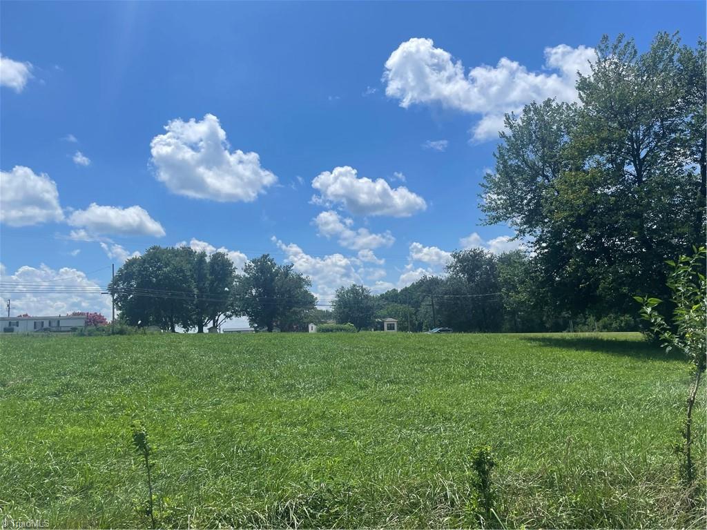 1213 Old Highway 21 Property Photo 4