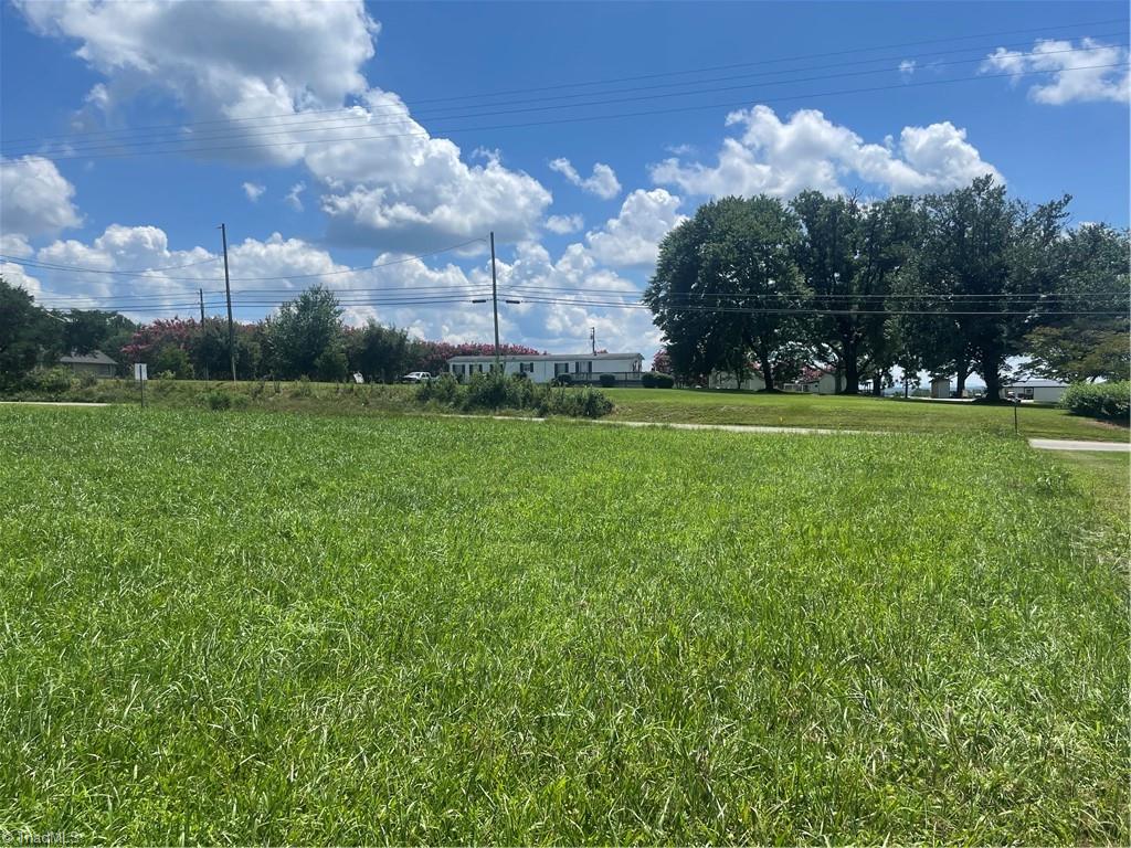 1213 Old Highway 21 Property Photo 10