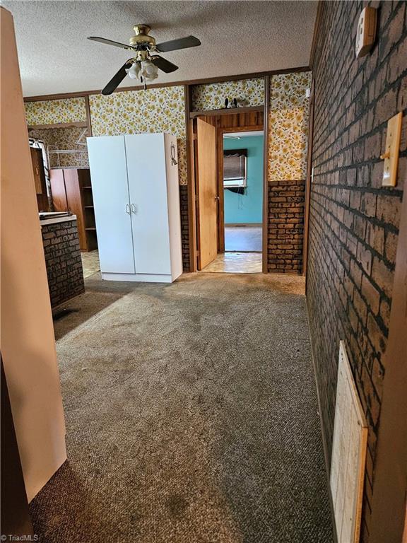 607 King Street Property Photo 5