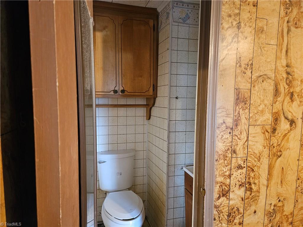 607 King Street Property Photo 10