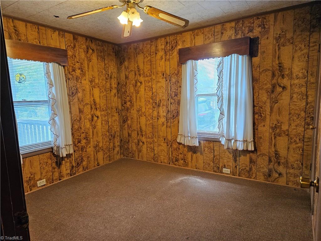 607 King Street Property Photo 13