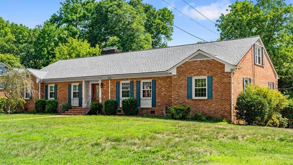 2321 Danbury Road Property Photo 4