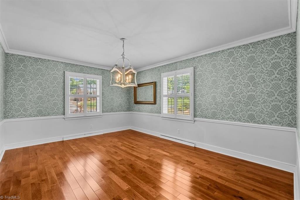 2321 Danbury Road Property Photo 9