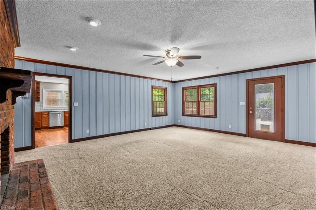 2321 Danbury Road Property Photo 18