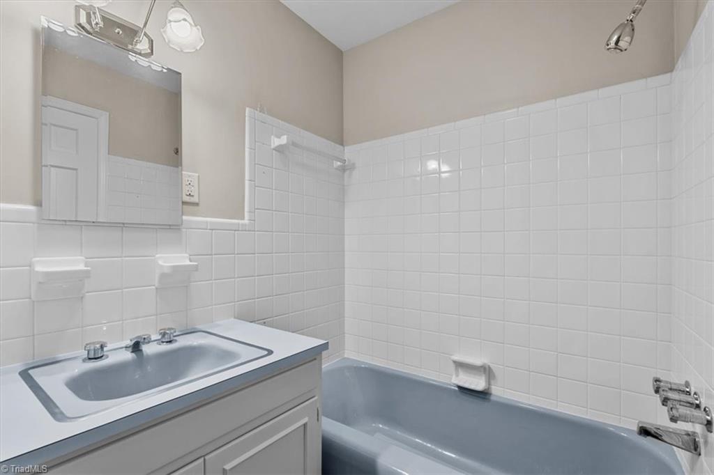 2321 Danbury Road Property Photo 30