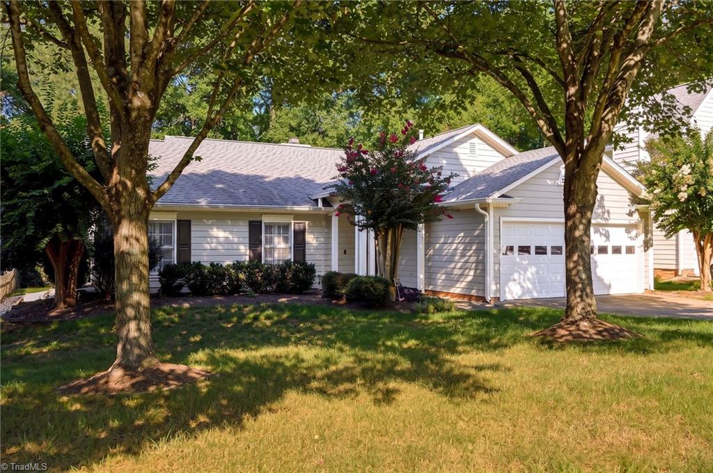 2315 Meadow Gate Drive Property Photo 2