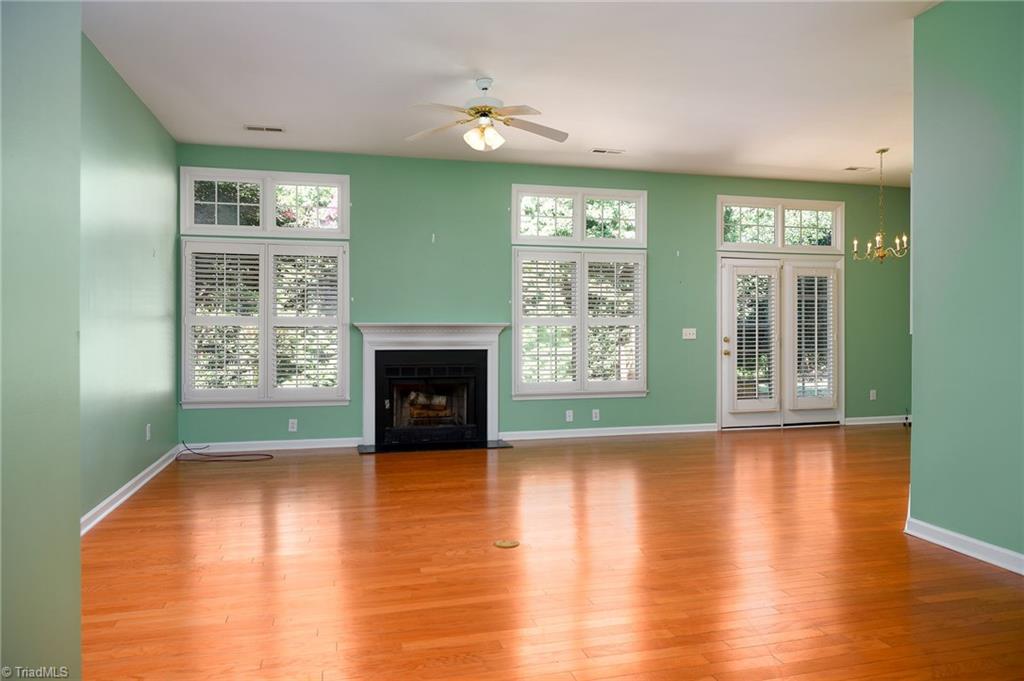 2315 Meadow Gate Drive Property Photo 5