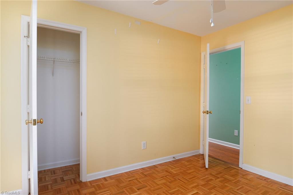 2315 Meadow Gate Drive Property Photo 18