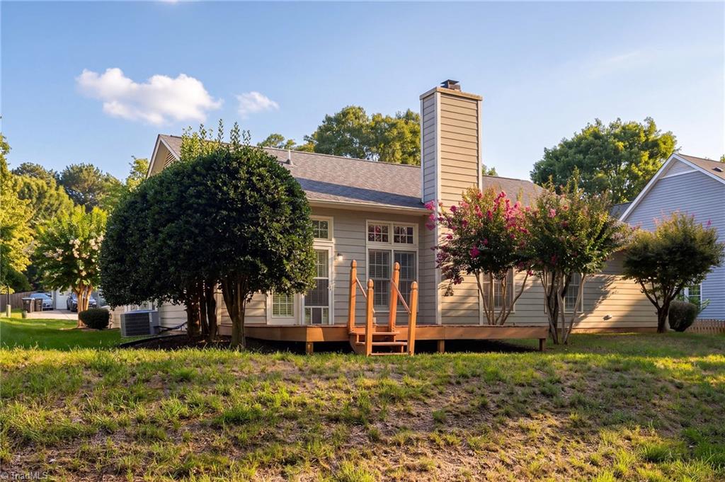 2315 Meadow Gate Drive Property Photo 23