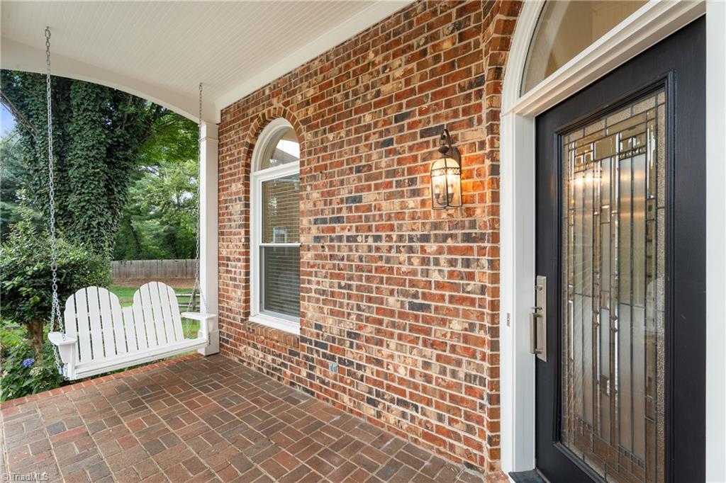 153 Suntree Drive Property Photo 3