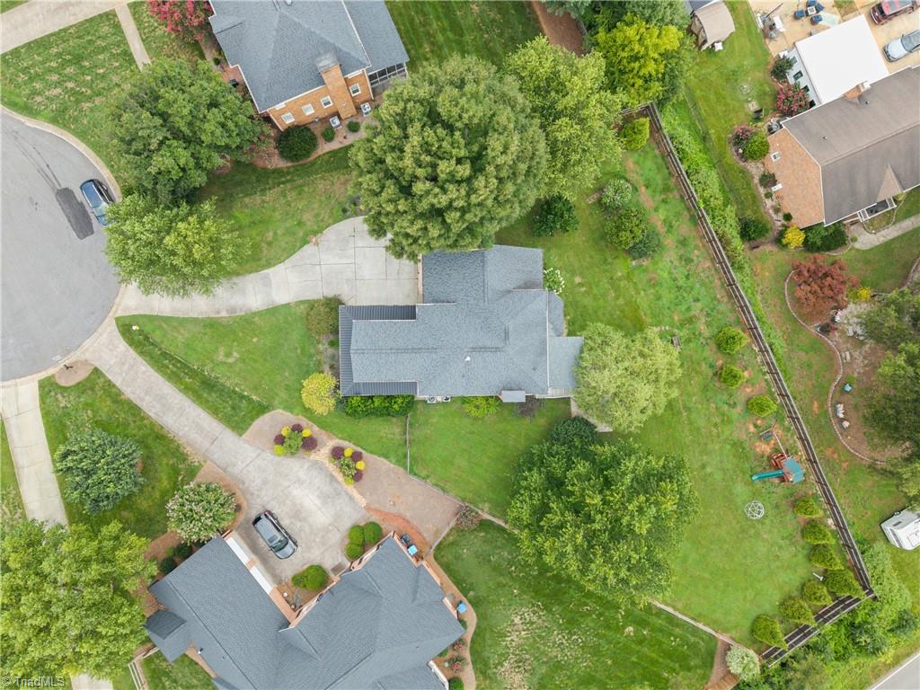 153 Suntree Drive Property Photo 38