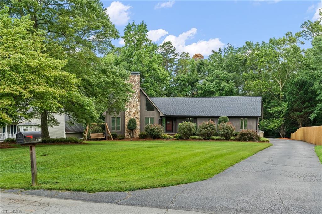 4763 Pineview Drive Property Photo 4