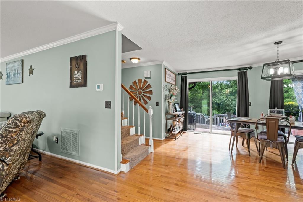 4763 Pineview Drive Property Photo 7