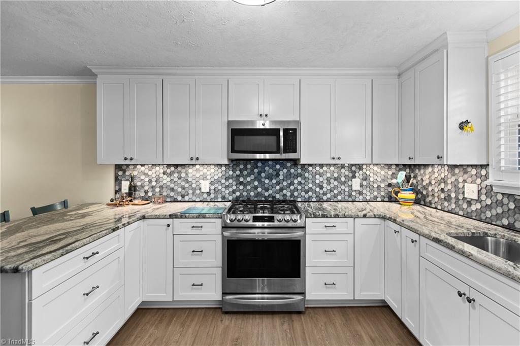129 Friendly Way Property Photo 4