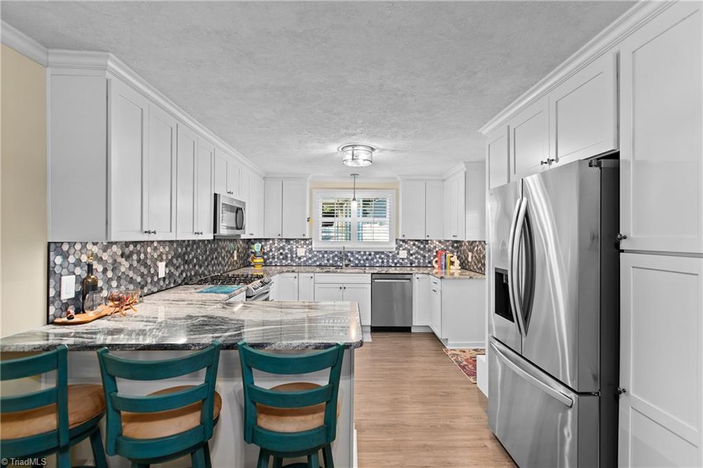 129 Friendly Way Property Photo 5