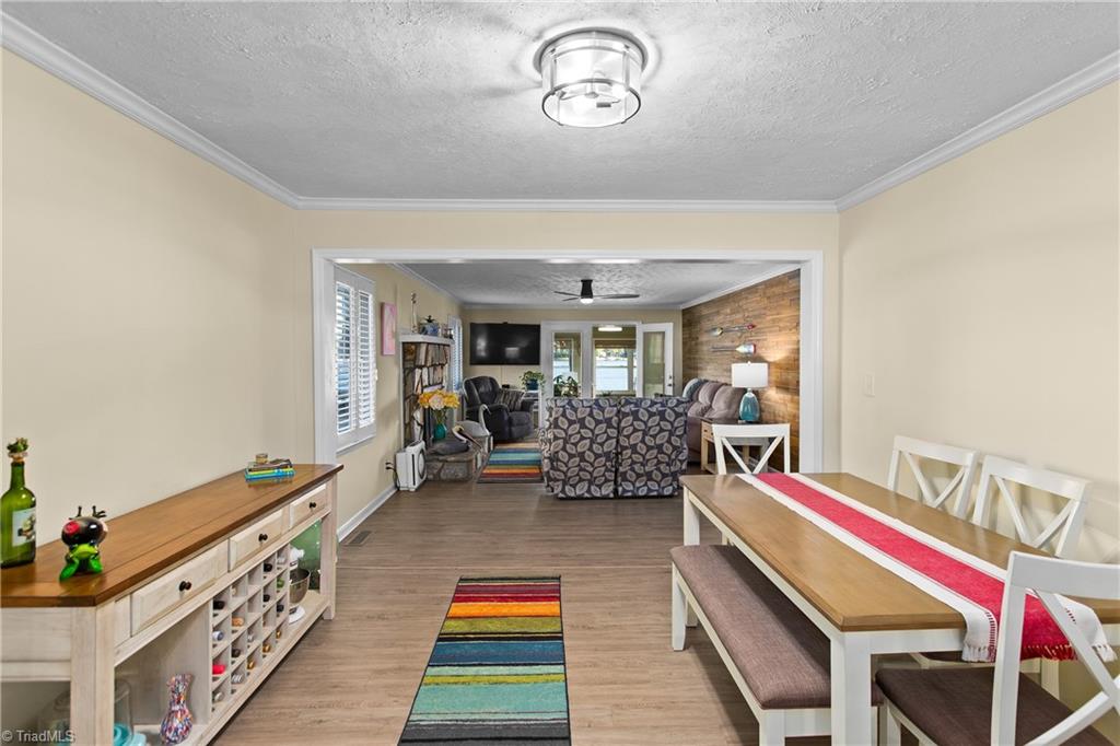 129 Friendly Way Property Photo 8