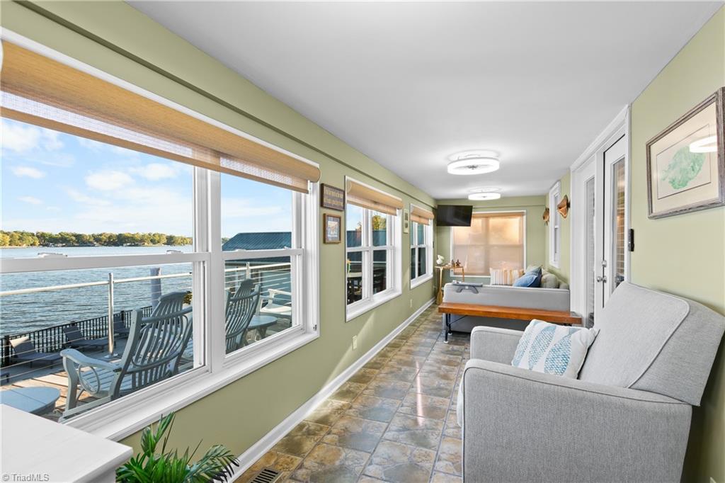 129 Friendly Way Property Photo 13