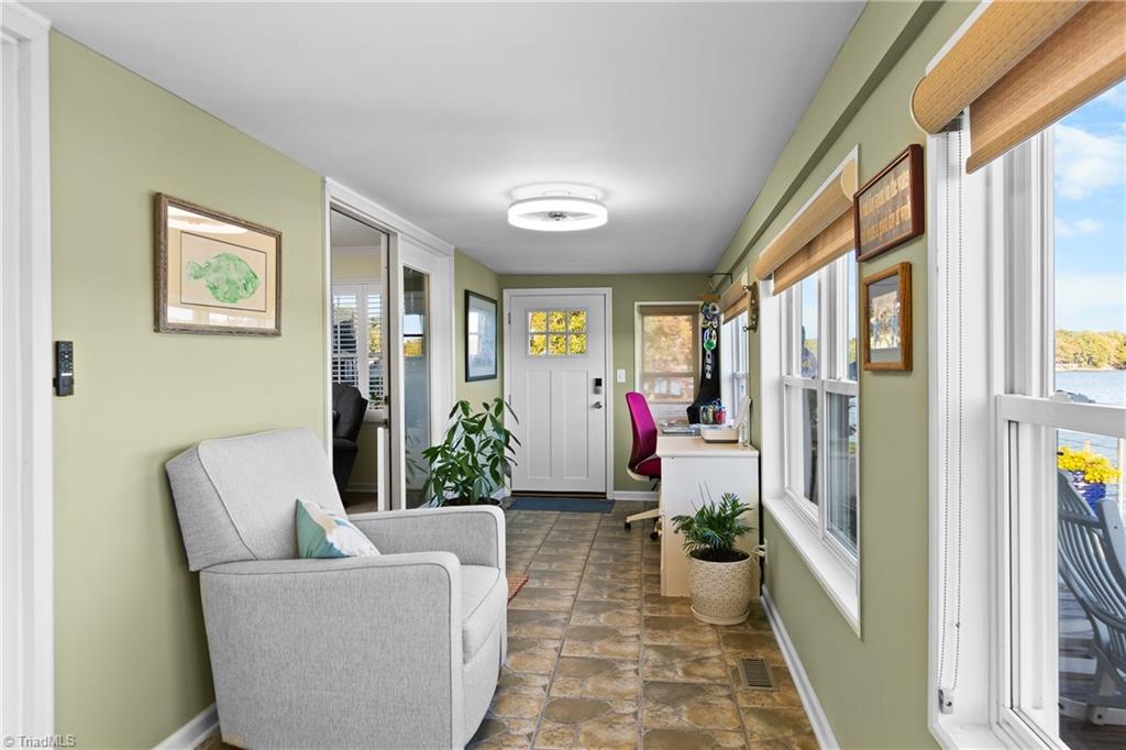 129 Friendly Way Property Photo 14