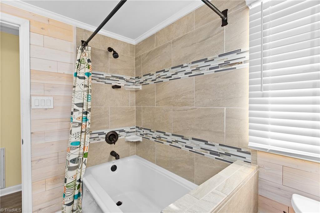 129 Friendly Way Property Photo 18