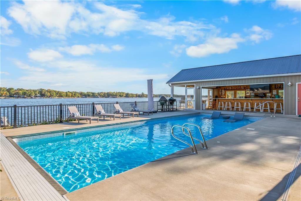 129 Friendly Way Property Photo 31