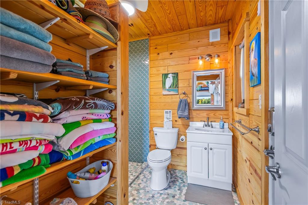 129 Friendly Way Property Photo 36