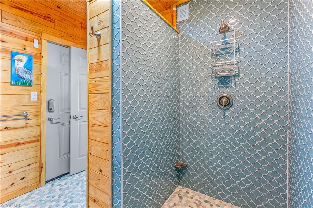 129 Friendly Way Property Photo 37