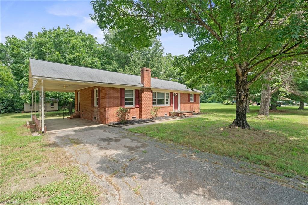 147 Oakdale Circle Property Photo 1
