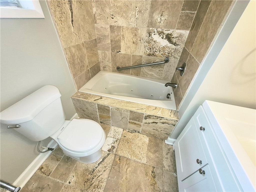 1603 Wendover Drive Property Photo 10
