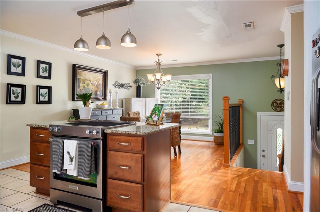 3740 Yadkinville Road Property Photo 6