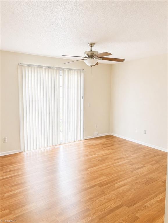 517 Mystic Drive # D Property Photo 2