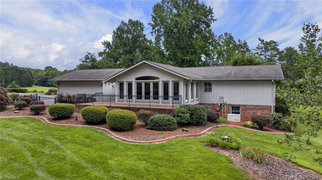 323 Nurse Road Property Photo 3