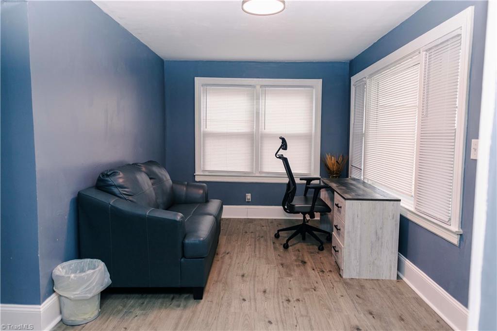 306 Oakview Road Property Photo 18