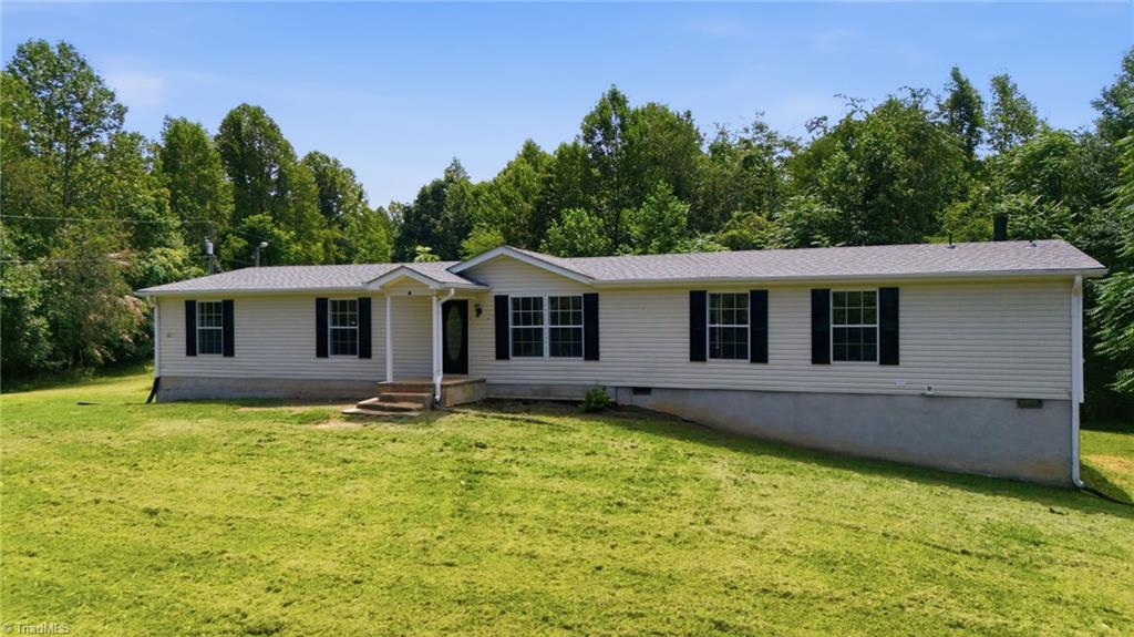 1200 Blue Ridge Lane Property Photo 2