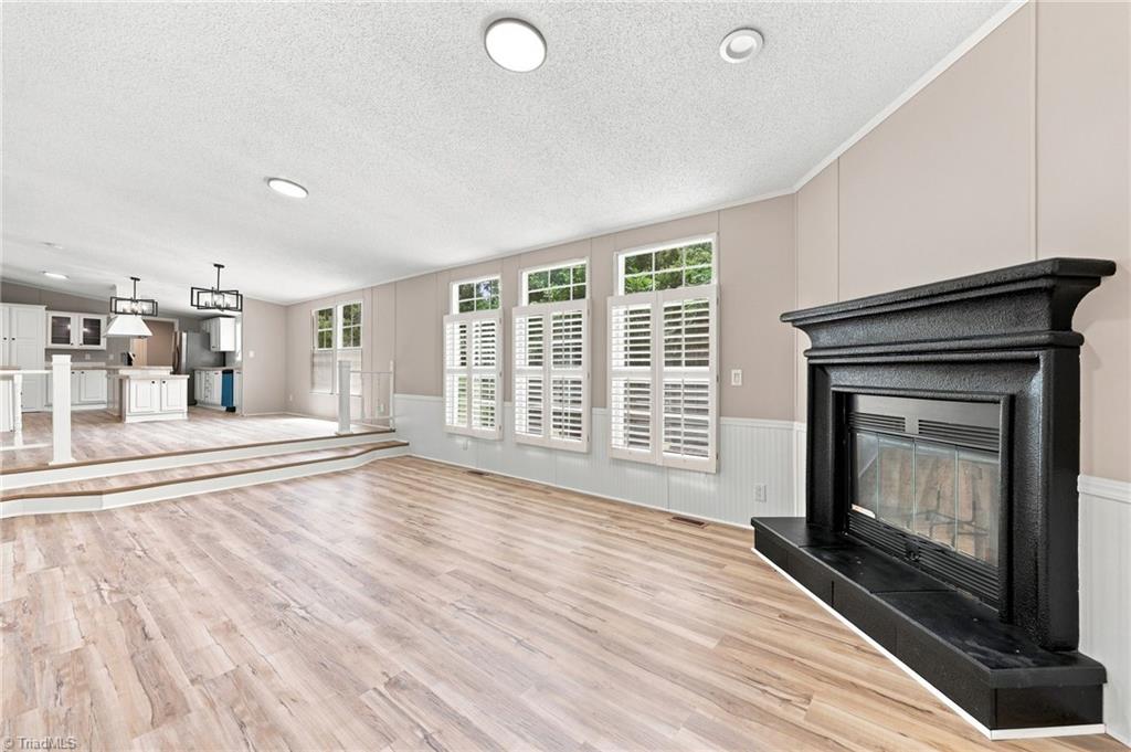 1200 Blue Ridge Lane Property Photo 10