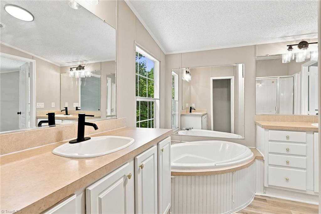 1200 Blue Ridge Lane Property Photo 22