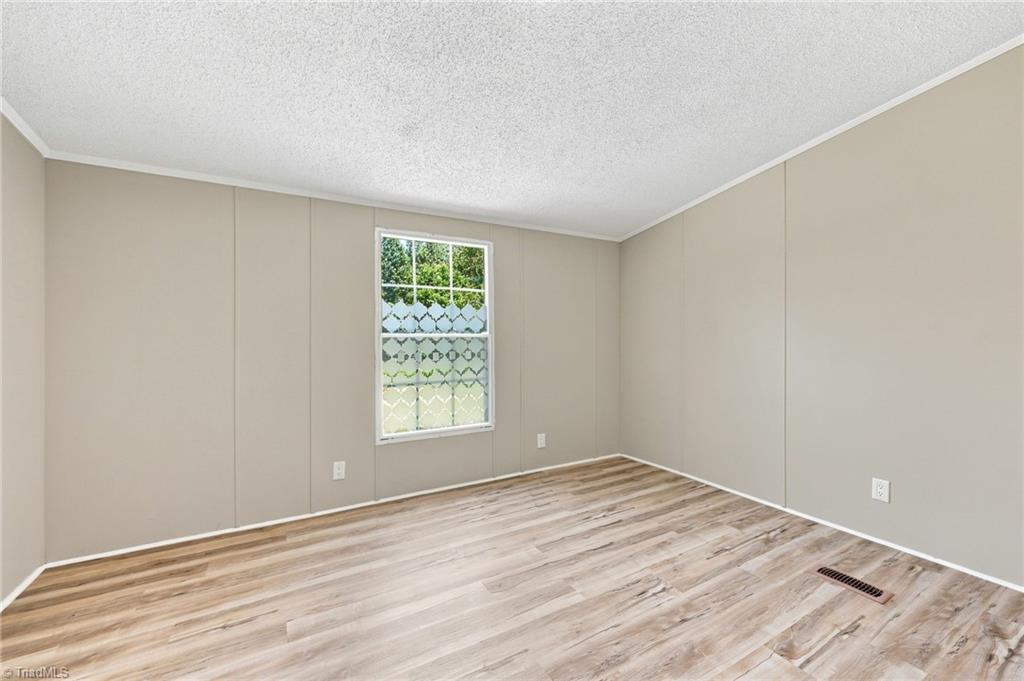 1200 Blue Ridge Lane Property Photo 25