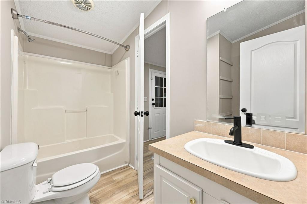1200 Blue Ridge Lane Property Photo 29