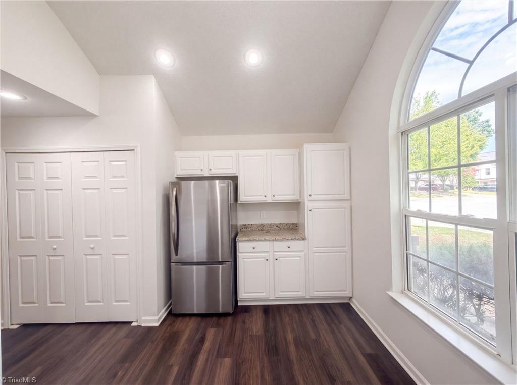 30 Pickwick Place Property Photo 9