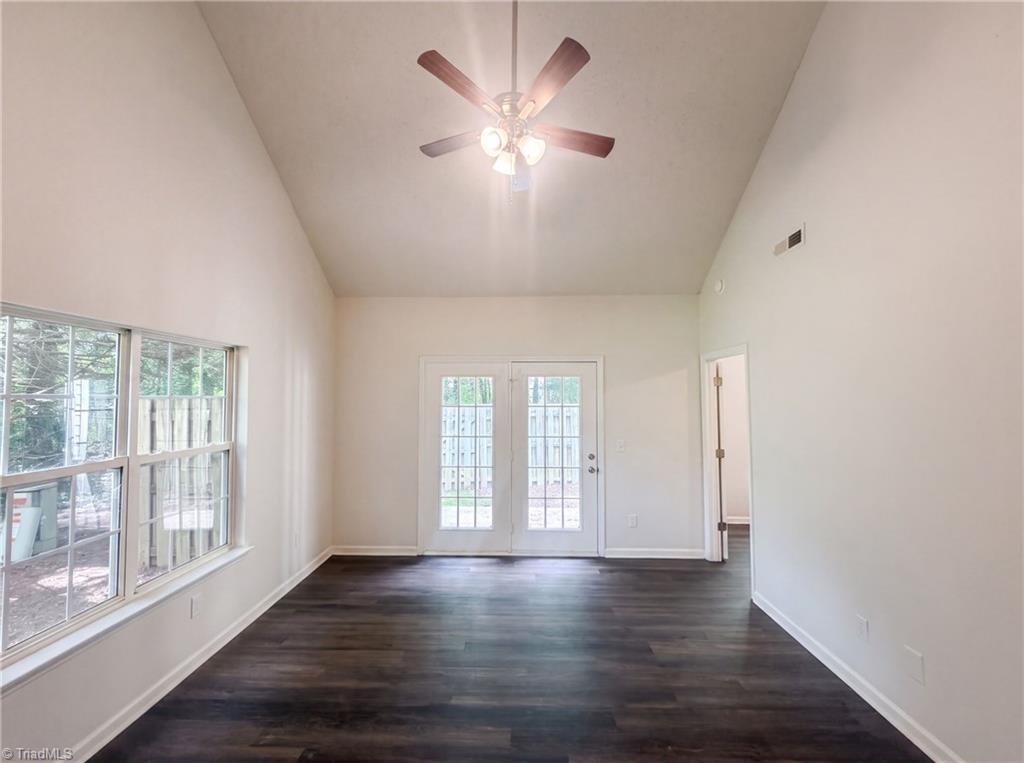 30 Pickwick Place Property Photo 11