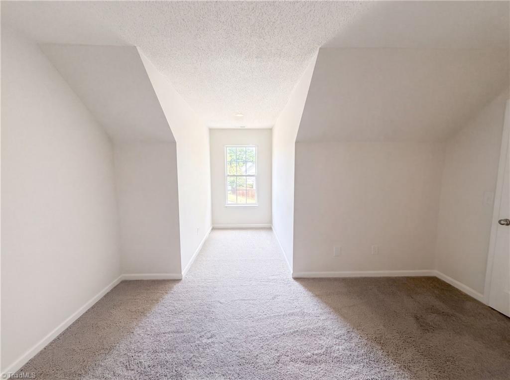30 Pickwick Place Property Photo 13