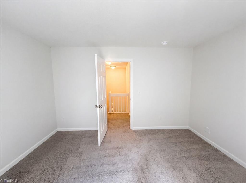30 Pickwick Place Property Photo 15