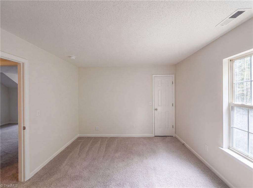 30 Pickwick Place Property Photo 16