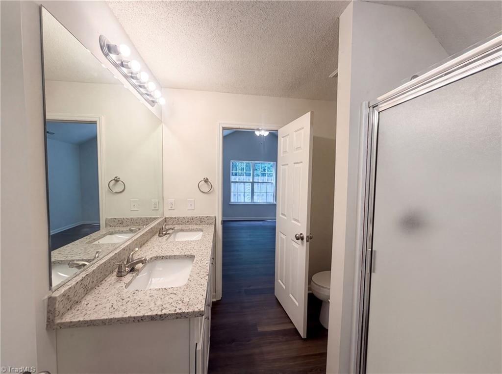 30 Pickwick Place Property Photo 19