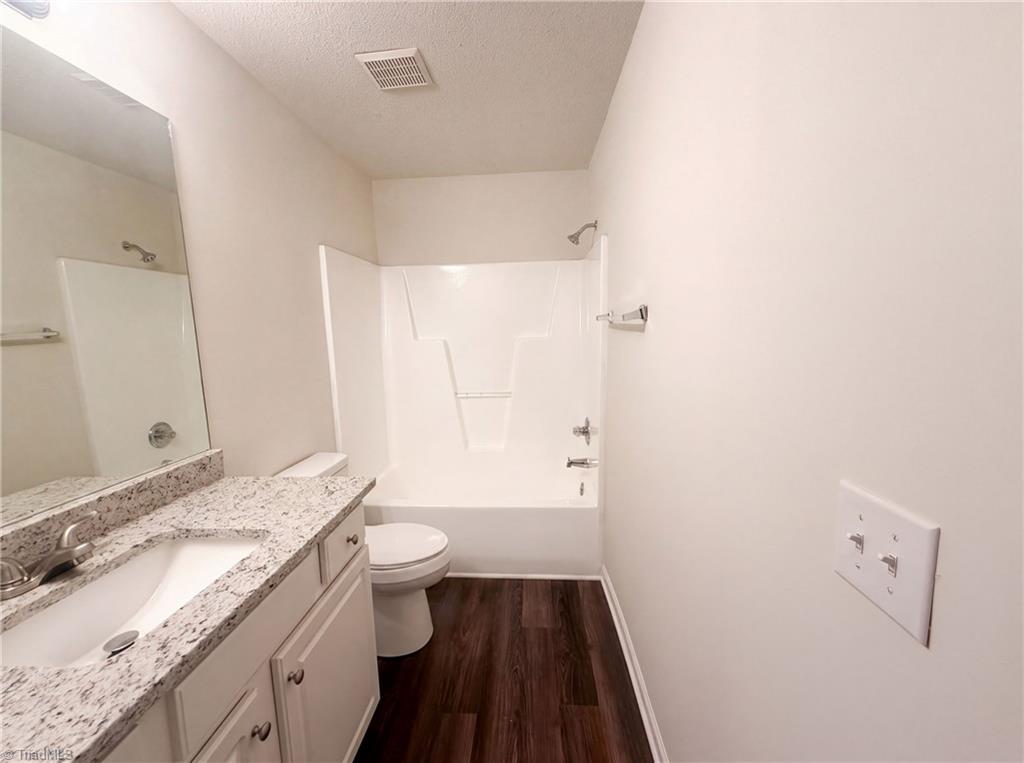 30 Pickwick Place Property Photo 20