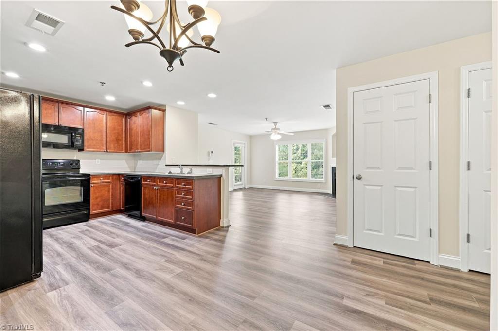 4762 Tatton Park Circle # 2d Property Photo 6