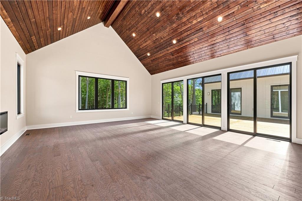 6407 Vedic Drive Property Photo 11